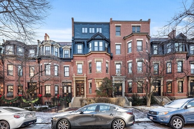 348 Marlborough St in Boston, MA - Building Photo - Building Photo