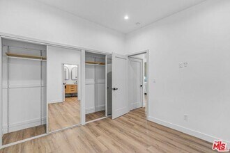 1454 Yosemite Dr in Los Angeles, CA - Building Photo - Building Photo