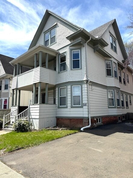 32 Dayton St in New Haven, CT - Building Photo