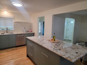 54 Greaton Rd in Boston, MA - Building Photo - Building Photo