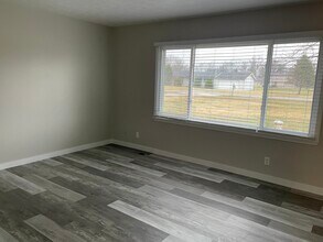 438 Cedar Glen Dr, Unit 438 in Avon, IN - Building Photo - Building Photo