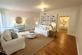 1856 Opechee Dr in Miami, FL - Building Photo - Building Photo