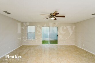2511 Paddle Creek in San Antonio, TX - Building Photo - Building Photo