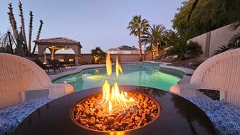 7444 Forestdale Ct in Las Vegas, NV - Building Photo