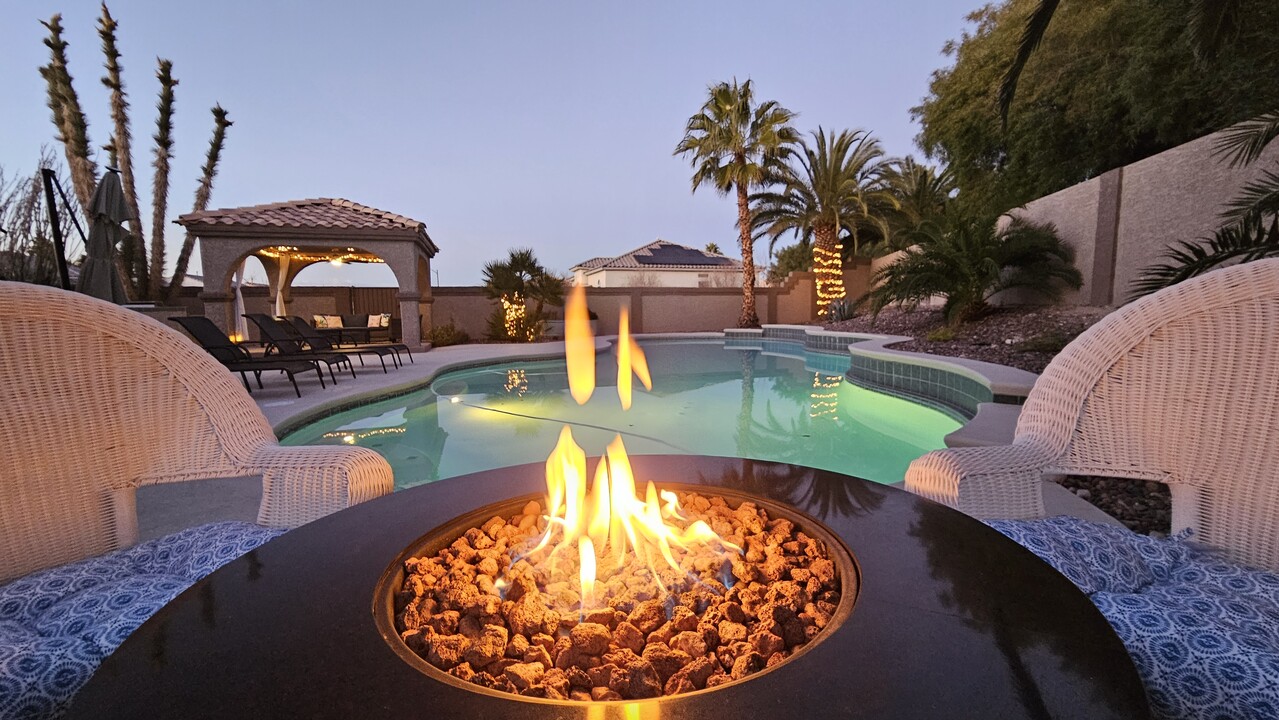7444 Forestdale Ct in Las Vegas, NV - Building Photo