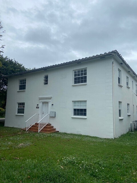1401 SW 42nd Ave, Unit #4 in Miami, FL - Building Photo