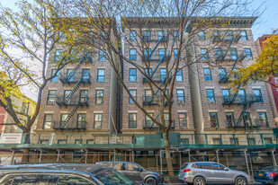 352 W 117th St in New York, NY - Building Photo