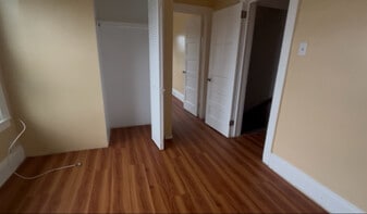 257-15 148th Ave in Queens, NY - Building Photo