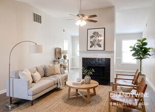 1139 Commons Ct in Jonesboro, GA - Foto de edificio - Building Photo