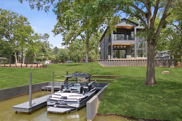 property at 111 Nob Hill Cir