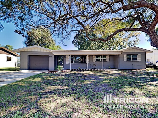 property at 3307 32nd St W