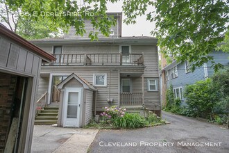2965 E Derbyshire Rd in Cleveland Heights, OH - Building Photo - Building Photo