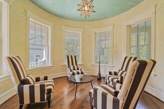 833 Herbert Springs Rd in Alexandria, VA - Building Photo - Building Photo