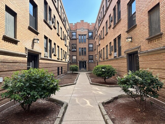 property at 824 W Cornelia