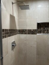 305 S Vicki Ln, Unit B in Anaheim, CA - Building Photo - Building Photo