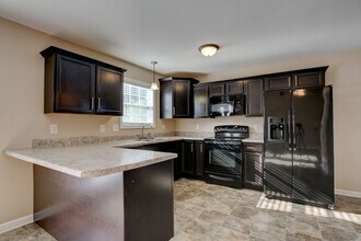1419 Jenny Ln in Clarksville, TN - Building Photo - Building Photo