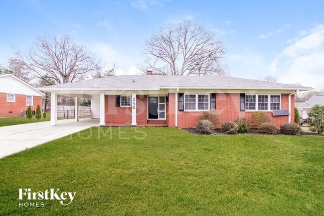 property at 240 Palaside Dr NE