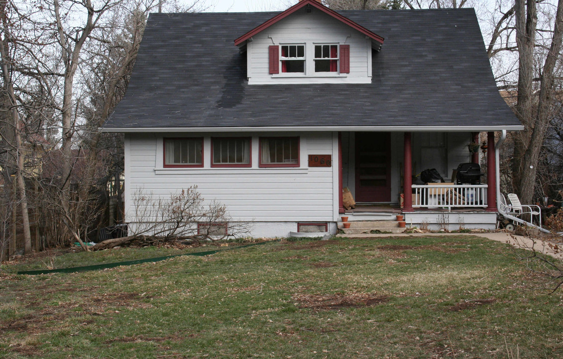 1060 Grant Pl in Boulder, CO - Building Photo