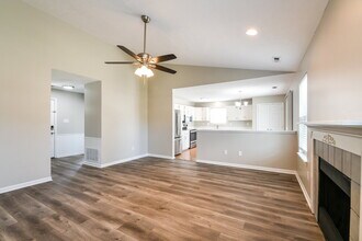 14 Lake Dr N in Brownsburg, IN - Building Photo - Building Photo