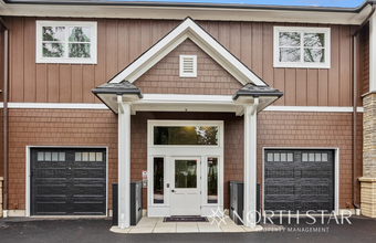 16500 SW Ferry Rd in Lake Oswego, OR - Building Photo - Building Photo