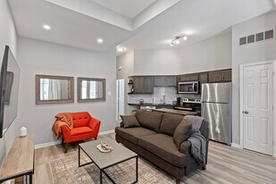 Allen Ave Apartments