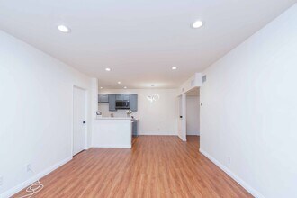 355 S Madison Ave in Pasadena, CA - Building Photo - Building Photo