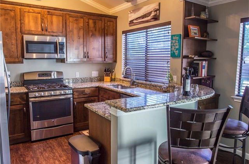 12800 Meehan Dr in Austin, TX - Building Photo