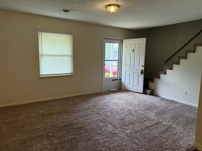 110 Dove Ln in Johnson City, TN - Building Photo - Building Photo