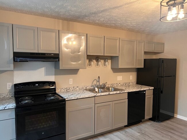 property at 817 Odom Dr