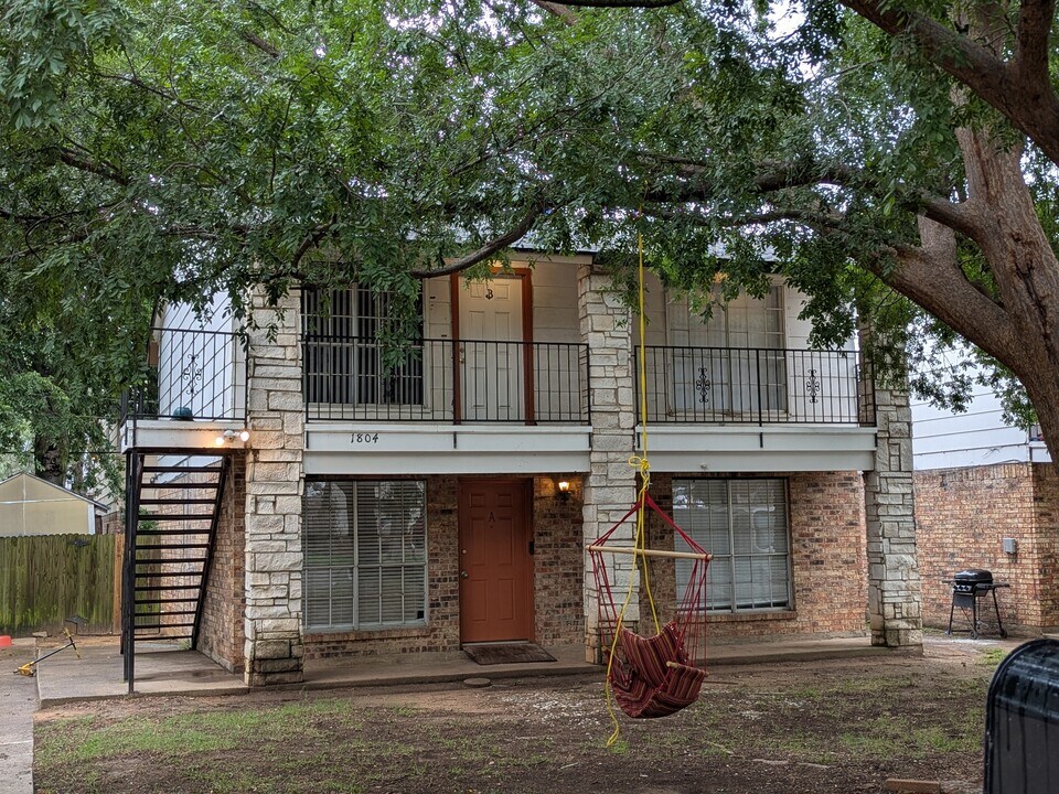 1804 Romack Ct, Unit B in Arlington, TX - Building Photo