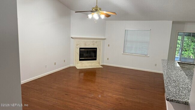 1872 Suwannee River Dr in Orange Park, FL - Building Photo - Building Photo
