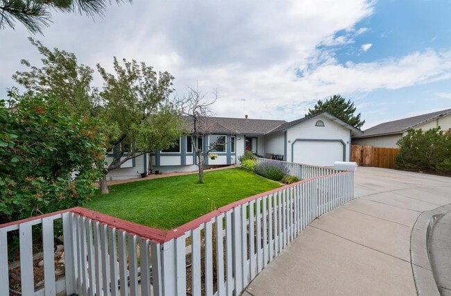932 University Ridge Ct in Reno, NV - Building Photo - Building Photo