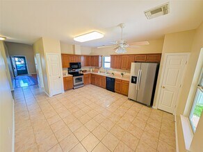 21335 Sweet Grass Ln in Tomball, TX - Building Photo - Building Photo