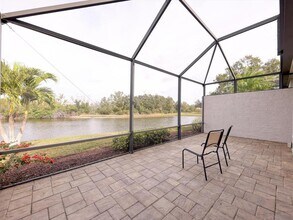 7021 Woodmore Terrace in Lakewood Ranch, FL - Building Photo - Building Photo