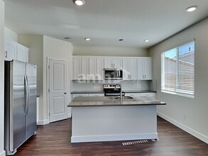 8863 Carmine Cob Ave in Las Vegas, NV - Foto de edificio - Building Photo