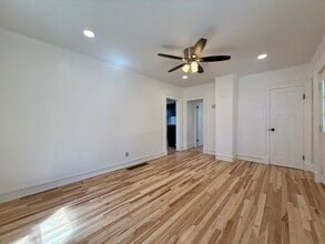 74 Riverside Ave in Torrington, CT - Building Photo - Building Photo