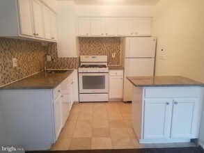 4410 Briarwood Ct N-Unit -28 in Annandale, VA - Building Photo - Building Photo