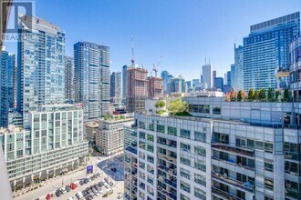 352-2352 Front St W in Toronto, ON - Building Photo - Building Photo