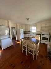 338 Maple St in Carlisle, MA - Building Photo - Building Photo