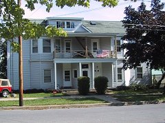 101 W 6th St in Oswego, NY - Building Photo