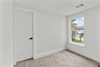 3312 Sealy Ave in Galveston, TX - Building Photo - Building Photo