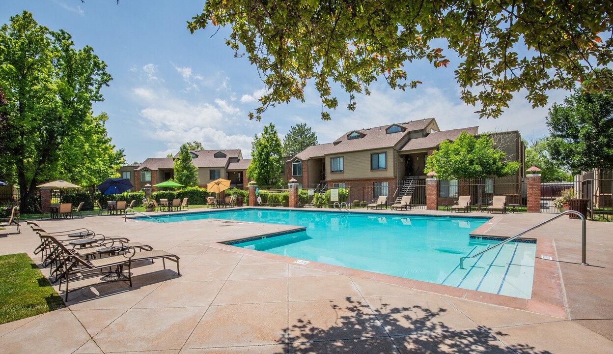 Sky Harbor Apartments in Salt Lake City, UT - Building Photo