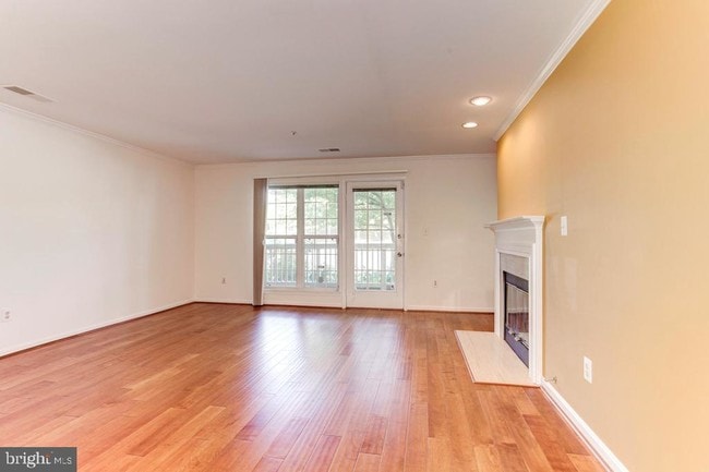 6101 Wigmore Ln in Alexandria, VA - Building Photo - Building Photo