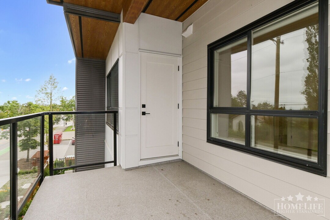 20286-2072B 72B Ave in Langley, BC - Building Photo