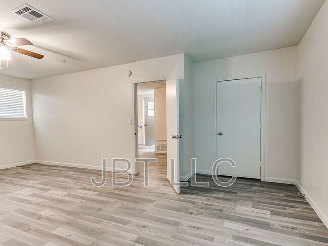 4416 Meadowoak Dr in Midwest City, OK - Building Photo - Building Photo