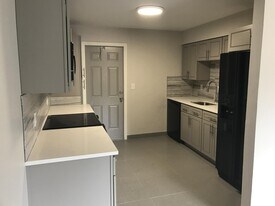 142 SW 8th Ave in Delray Beach, FL - Building Photo