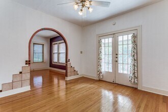 526 Pershing Ave in San Antonio, TX - Building Photo - Building Photo