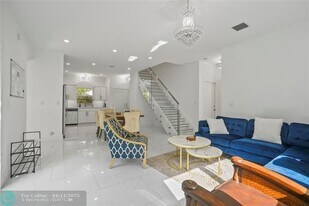 833 SW 17th St in Fort Lauderdale, FL - Building Photo