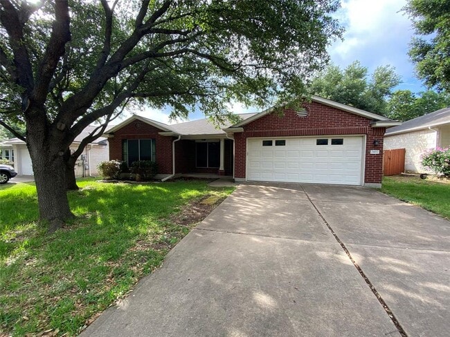 2402 Hallie Ln in Round Rock, TX - Building Photo - Building Photo