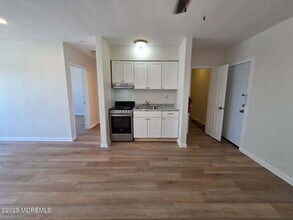 1 Willis Pl in Keansburg, NJ - Building Photo - Building Photo